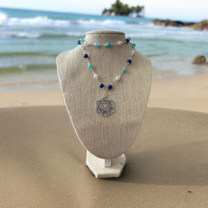 Stylish Metal Acrylic Necklace