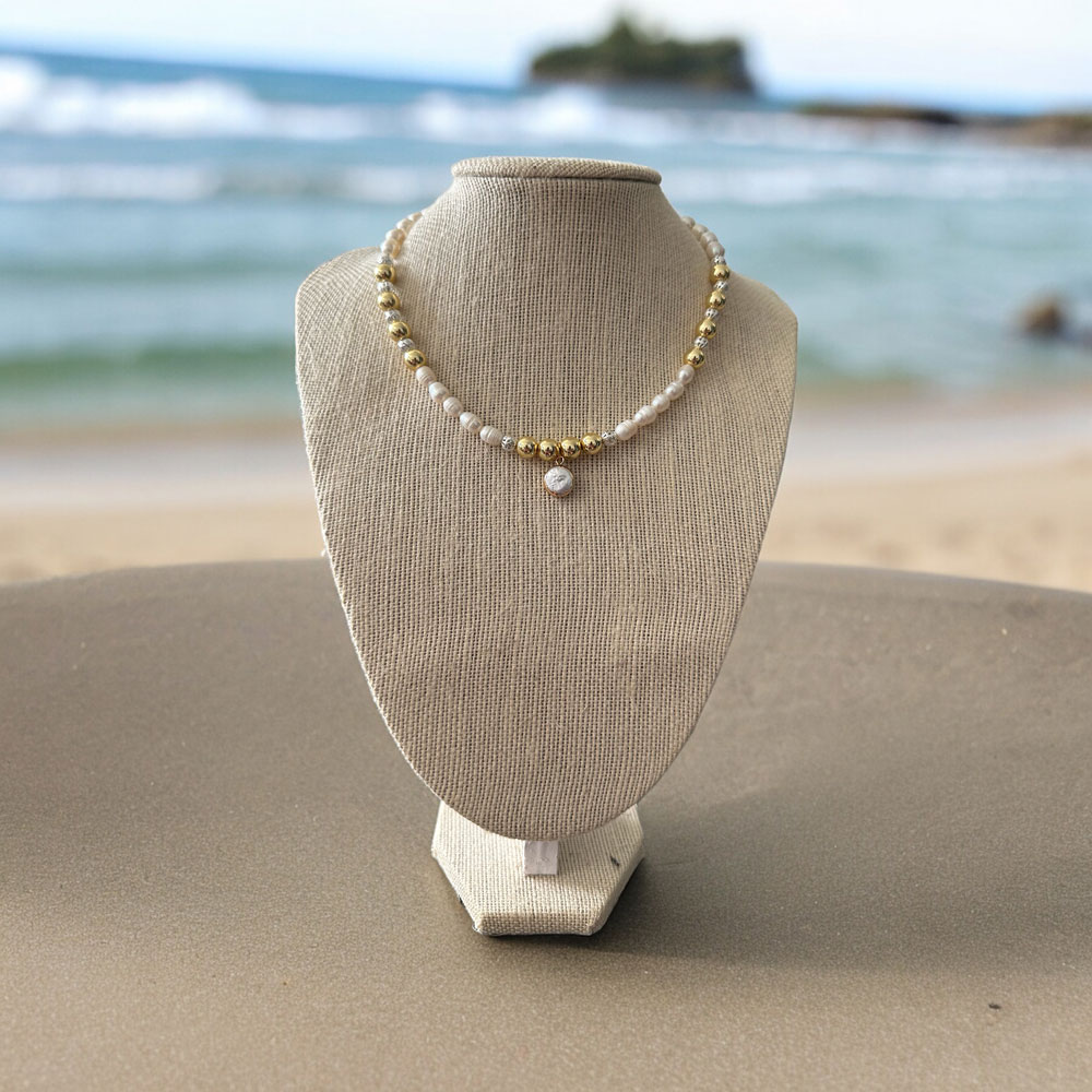 Elegant Hematite & Pearl Necklace - Image 2