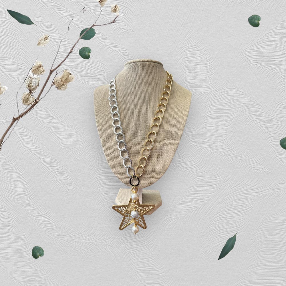 Chic Necklace with Gold Charm