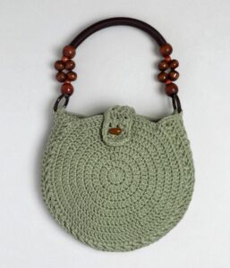 Green crochet bag with Wood Handle